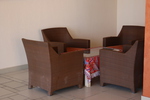 Мебели маси и столове от кафяв ратан
